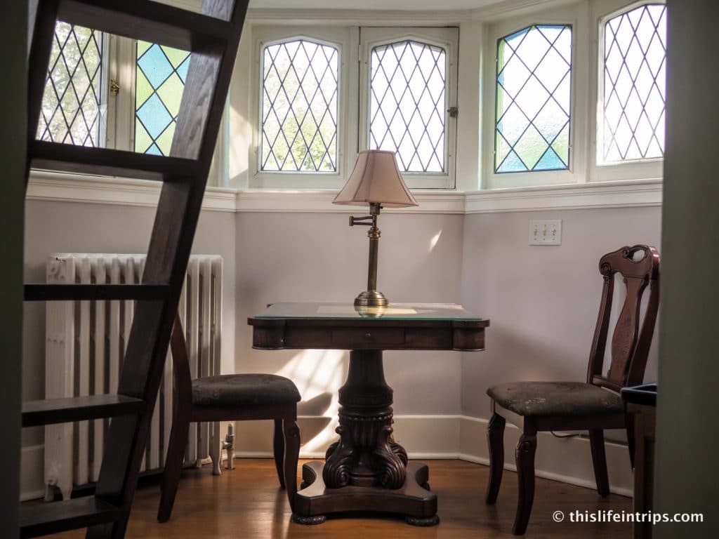 Inside the posh interior of Hochelaga Inn