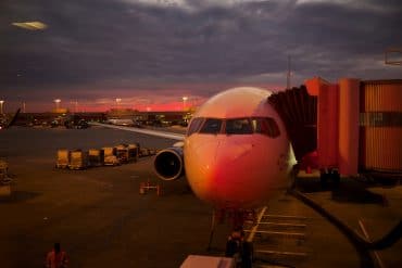TRAVEL TIP: How to Combat Jet Lag on Your Next Vacation