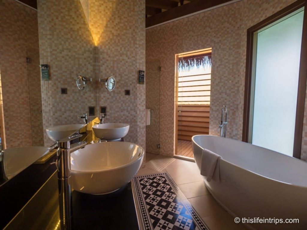 the ultimate comfort at Mercure Maldives Kooddoo Resort