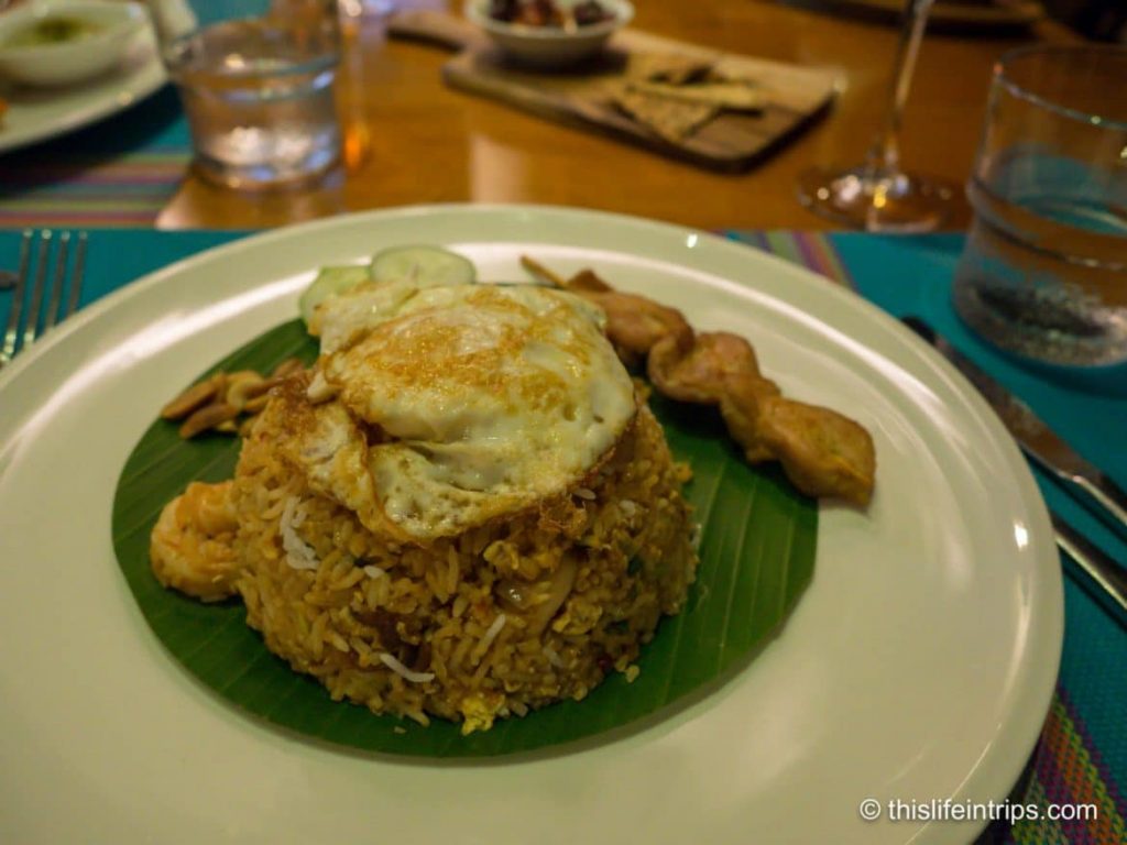 Mercure Maldives Kooddoo Resort culinary delights