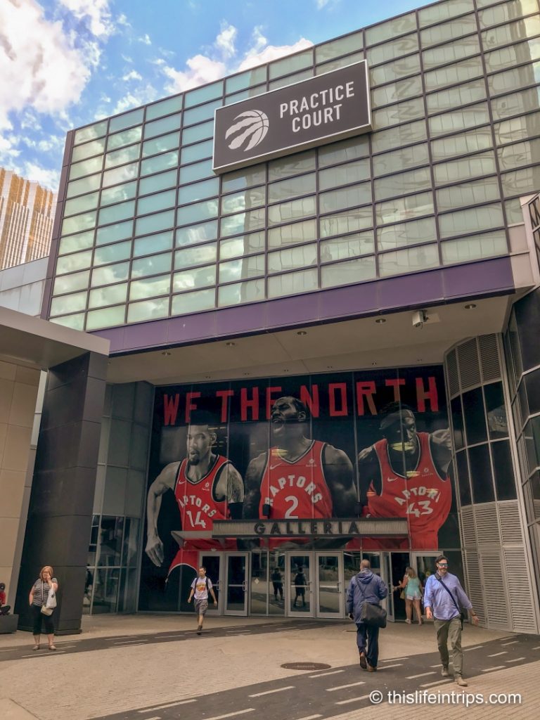 Where's the Kawhi Mural in Toronto? Follow this Raptors Fan Walking Tour