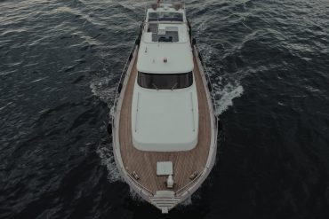 a top view of a yacht on the ocean