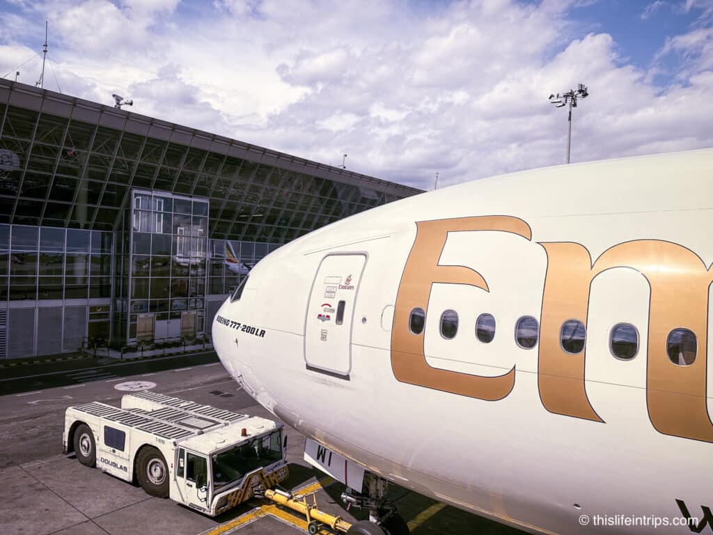 nose section of Emirates Boeing 777-200lr