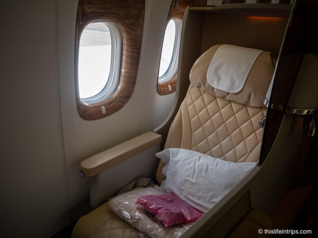 emirates business class travel kit