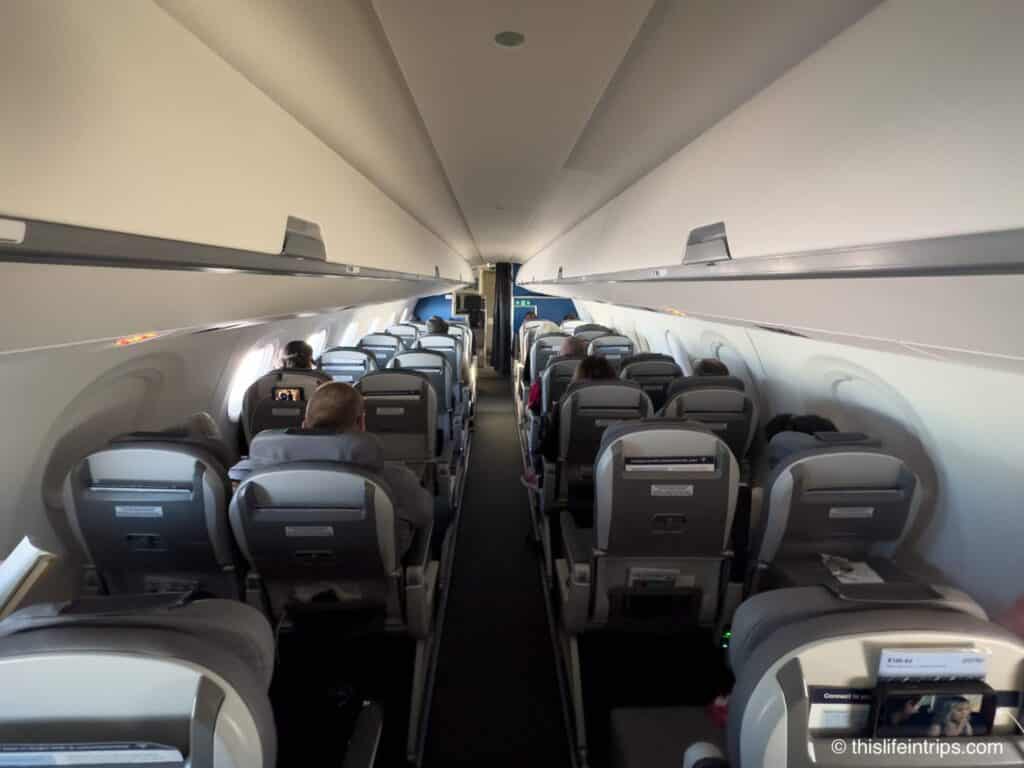 Porter Airlines Embraer E195 cabin
