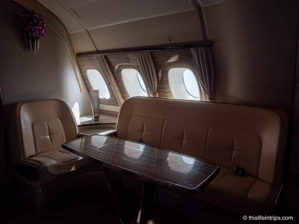 emirates a380 business class bar lounge seats