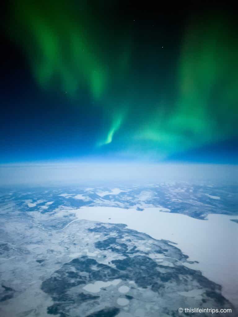Northern lights visible from Air Canada flight to Yellowknife