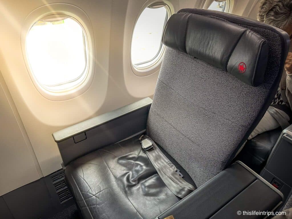 Air Canada 737 Max business class seat