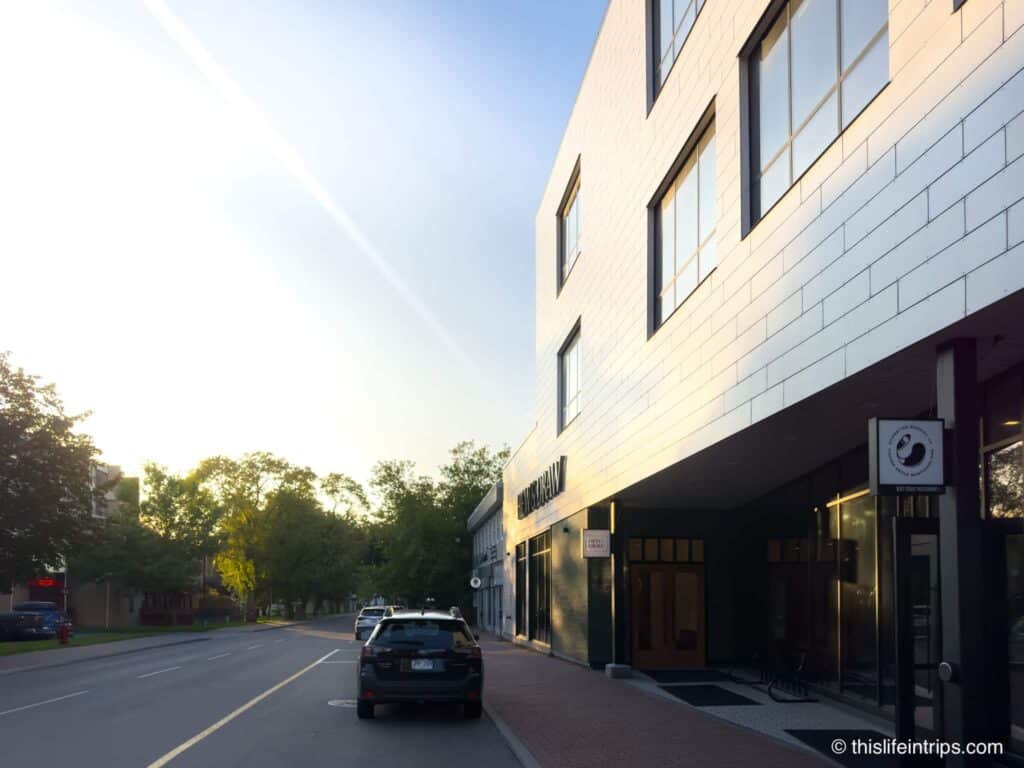 Exterior of the Hew and Draw Hotel in Corner Brook Newfoundland