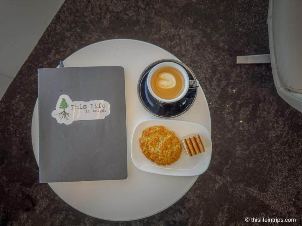air new zealand Sydney lounge coffee and sweets
