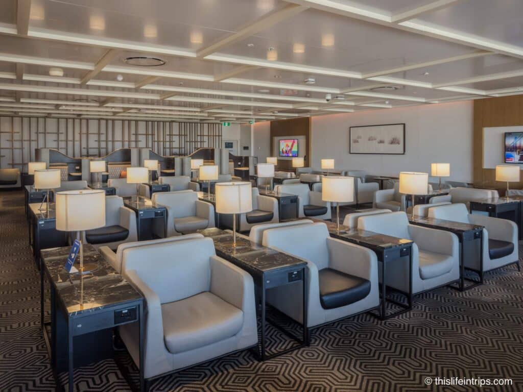 Comfortable seating at the Singapore Airlines Sydney lounge