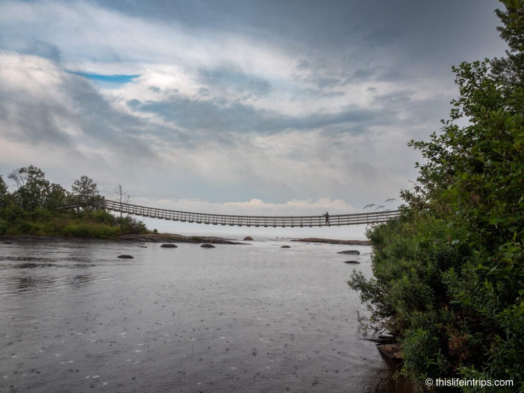 Longue-Rive Suspension Bridge