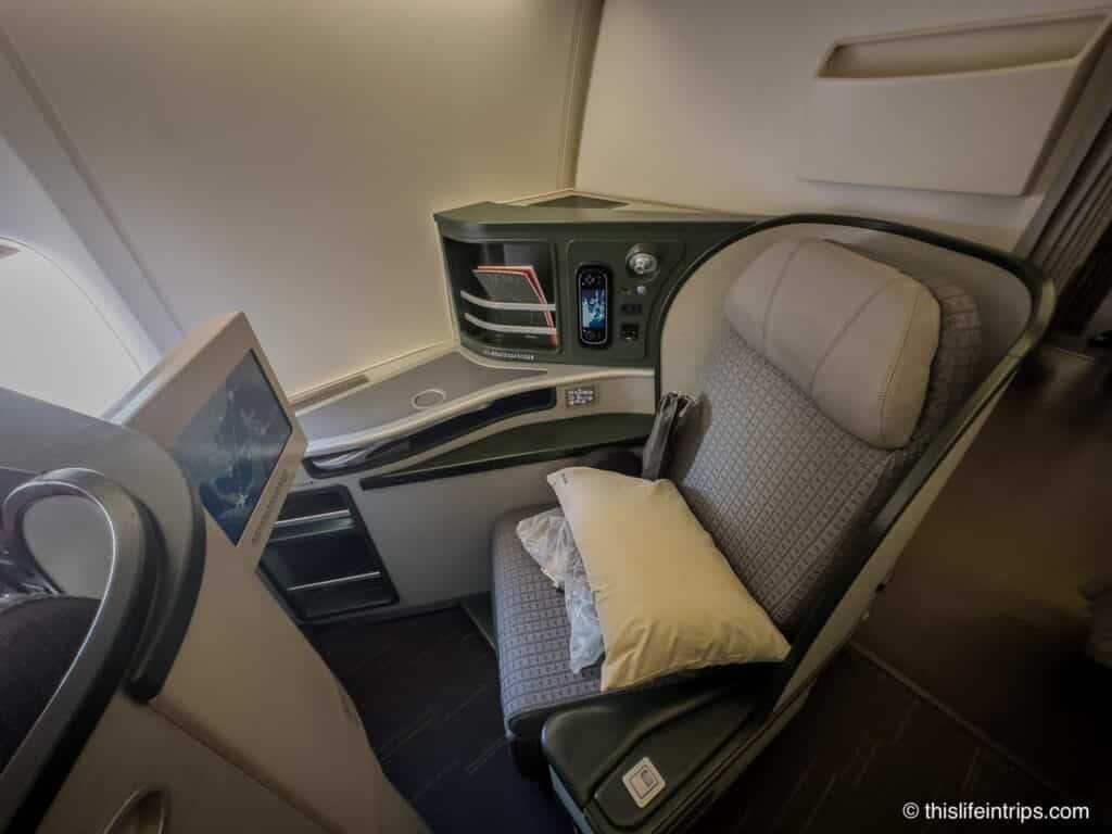 Eva Air Boeing 777 300er business class seat