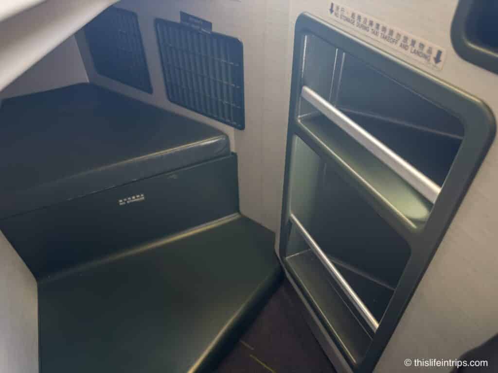Eva Air Boeing 777 300er business class seat storage