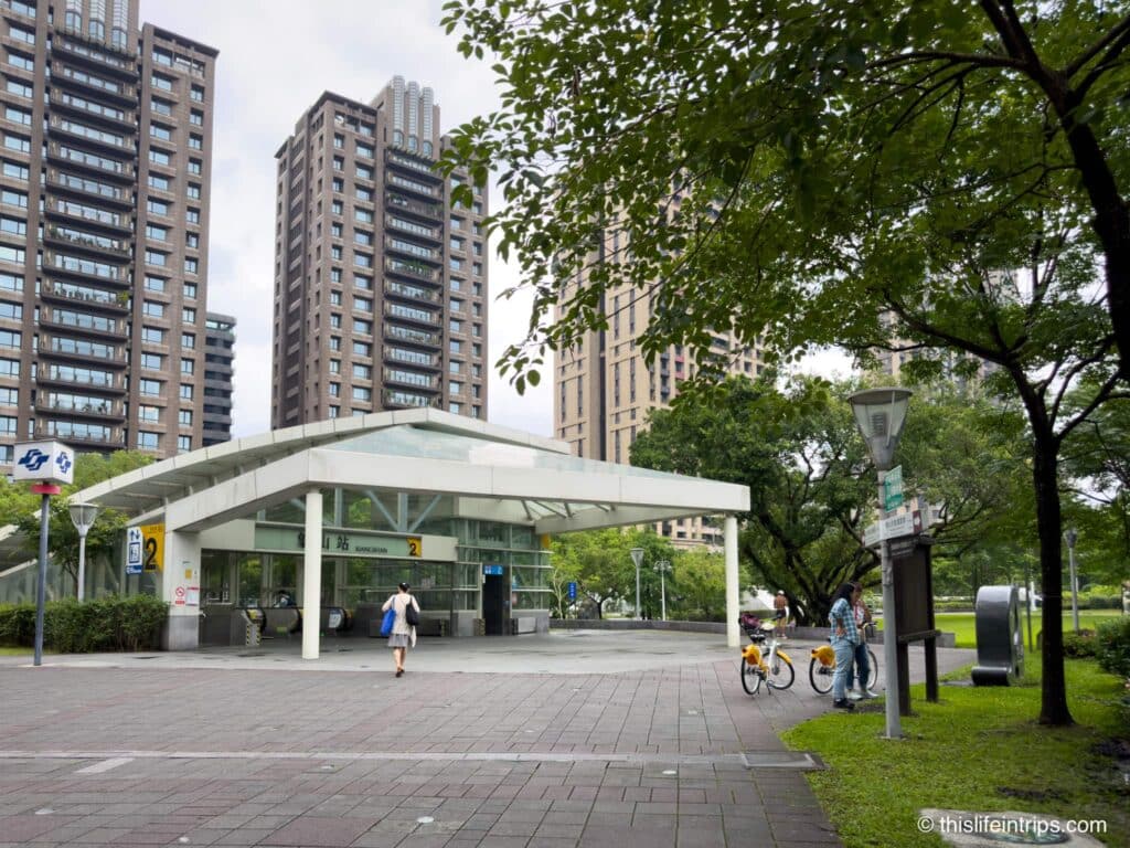 Exterior of Xiangshan Station in Taipei