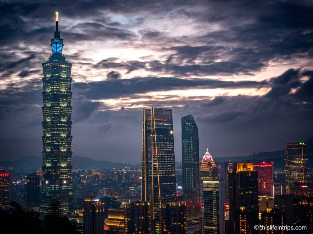 Taipei Skyline at dusk