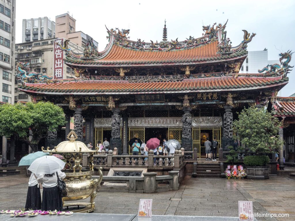Longshan Temple in Taipei