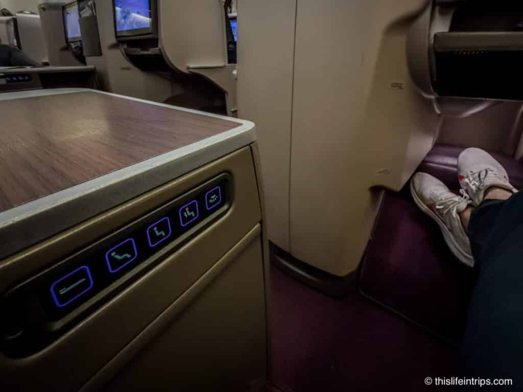 Thai Airways business class seats settings