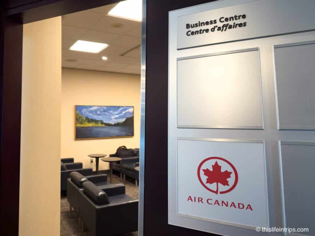 Business center at the Halifax Airport Maple Leaf Lounge