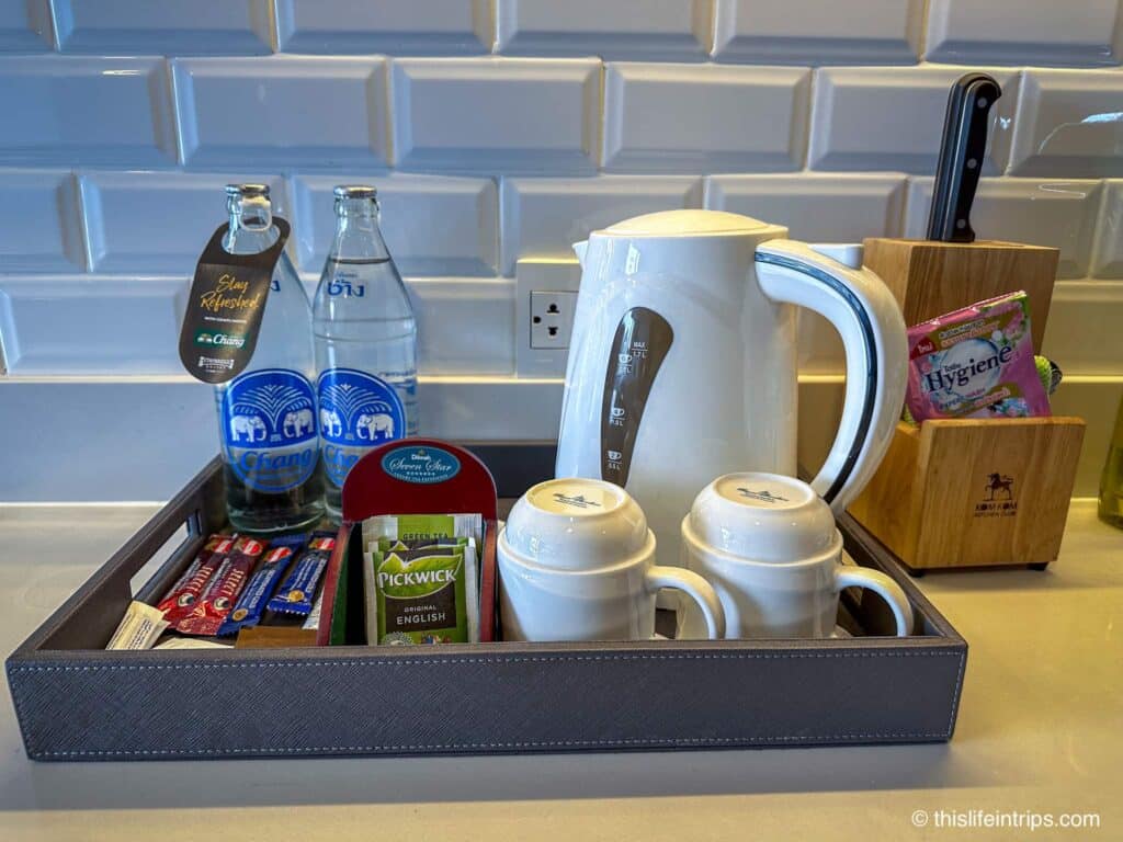 Staybridge Suites Bangkok Thonglor king room amenities