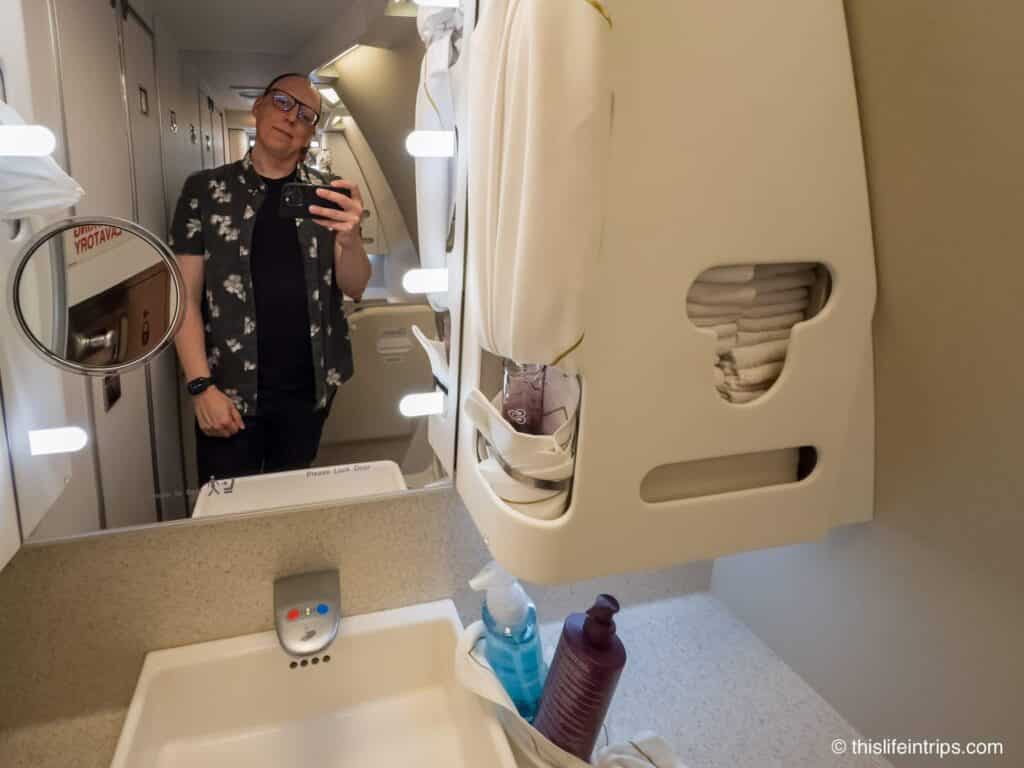 Thai Airways first class lavatory