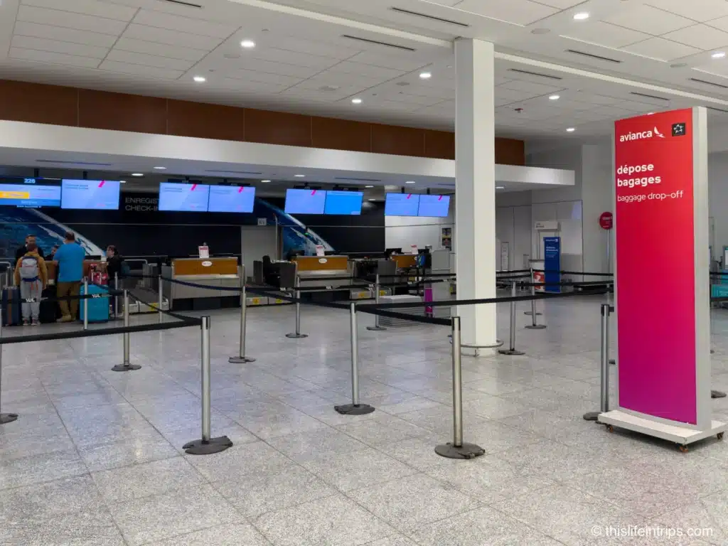 Avianca business class check-in at YUL