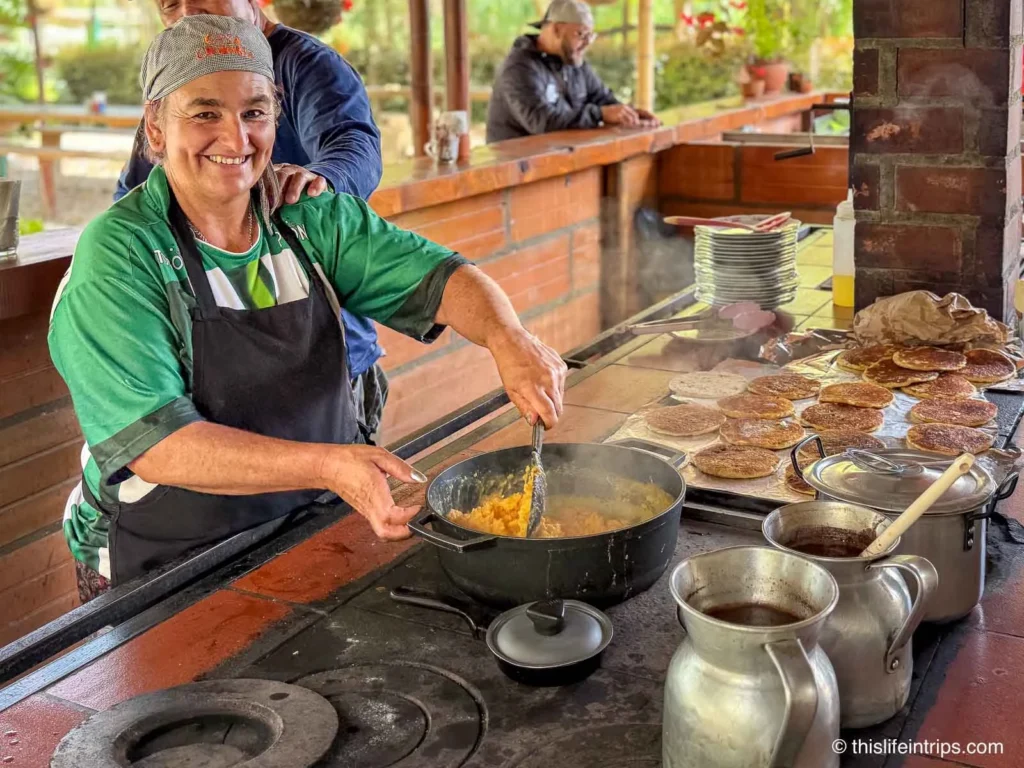 Breakfast stop on a Guatape day tour