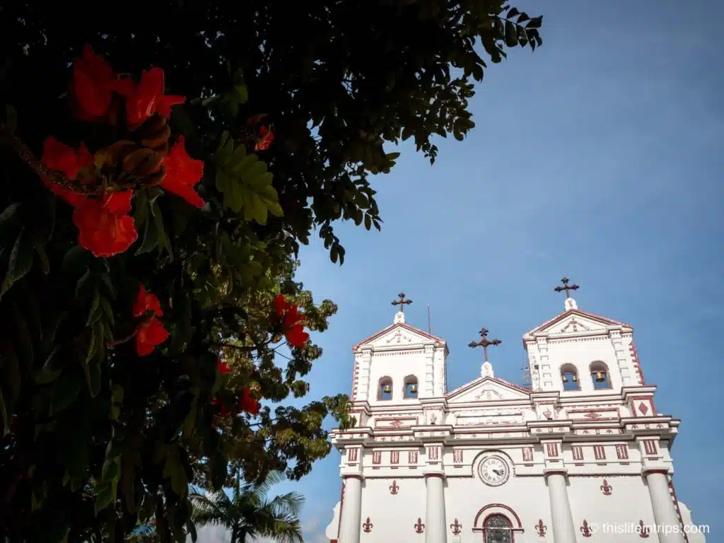Iglesia de Nuestra Señora del Carmen, Guatape