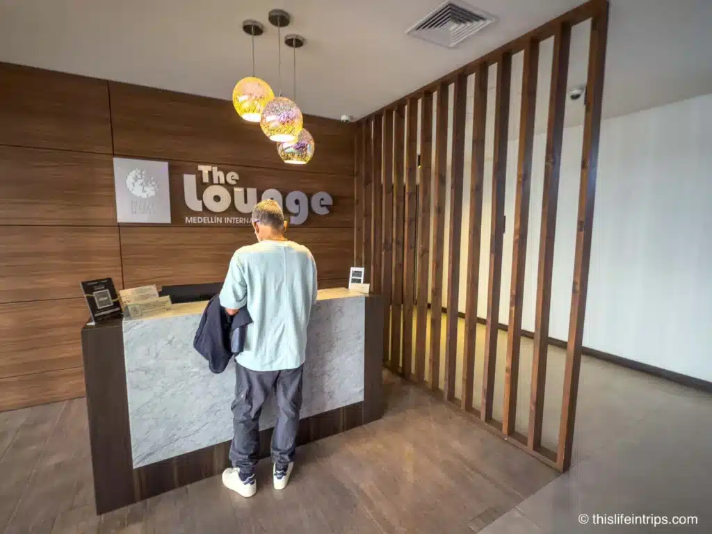 Entrance to the SALAS VIP Medellin lounge