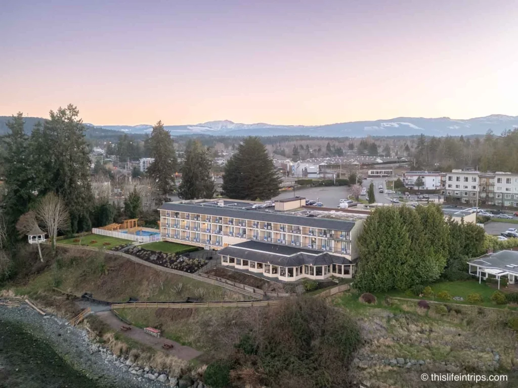 Sunset at the Bayside Resort Parksville