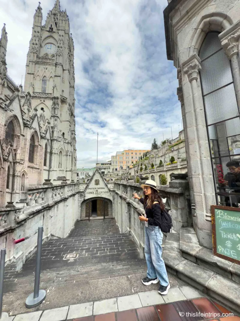 walking tour of Quito old town guide